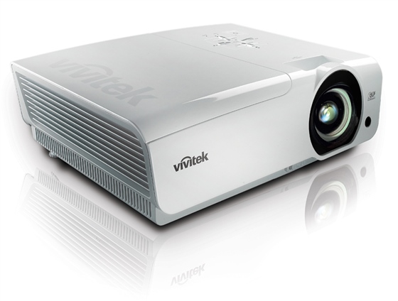 Vivitek D867 LeftHero LowRes